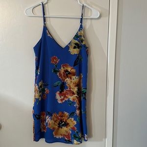 Lulus blue v neck flower dress w/ adjustable straps